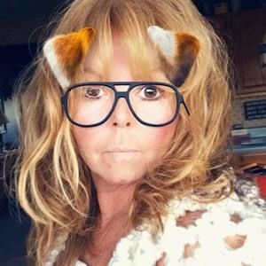 Meet your Posher, Cyndi